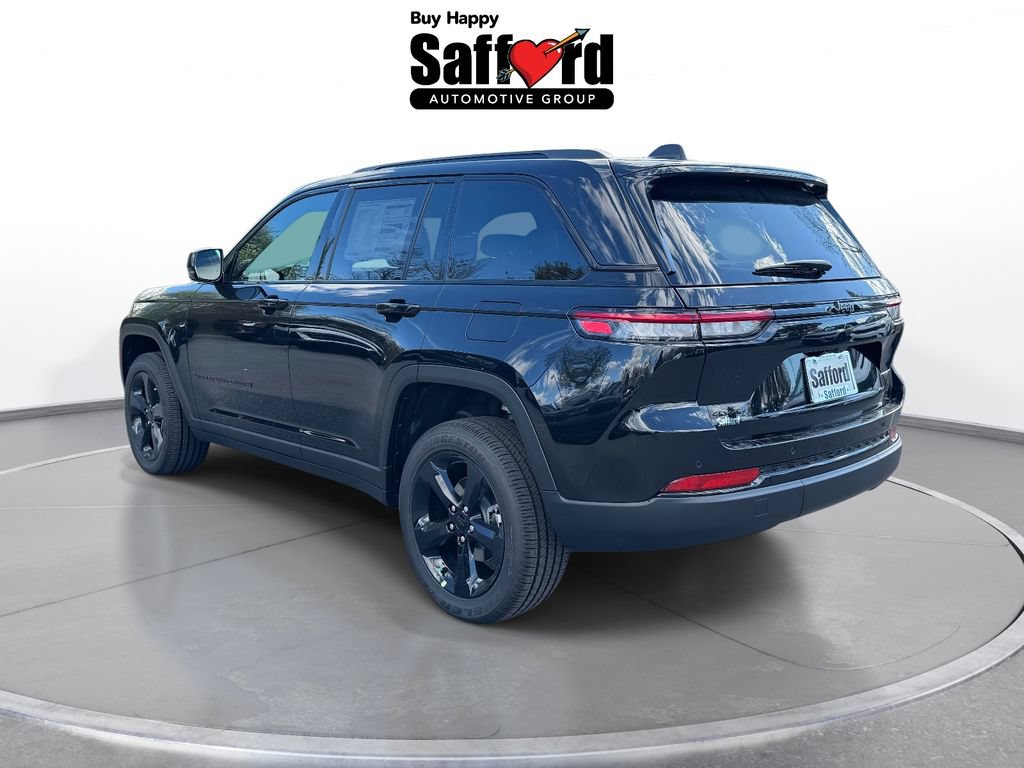 New 2025 Jeep Grand Cherokee Altitude AWD/4WD image 5