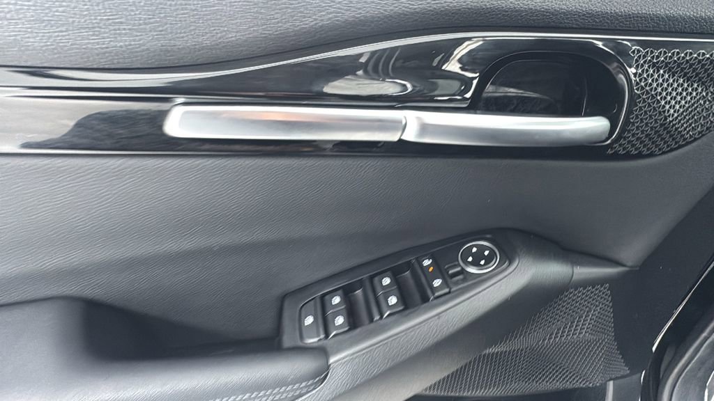 Used 2024 Kia Seltos EX image 19