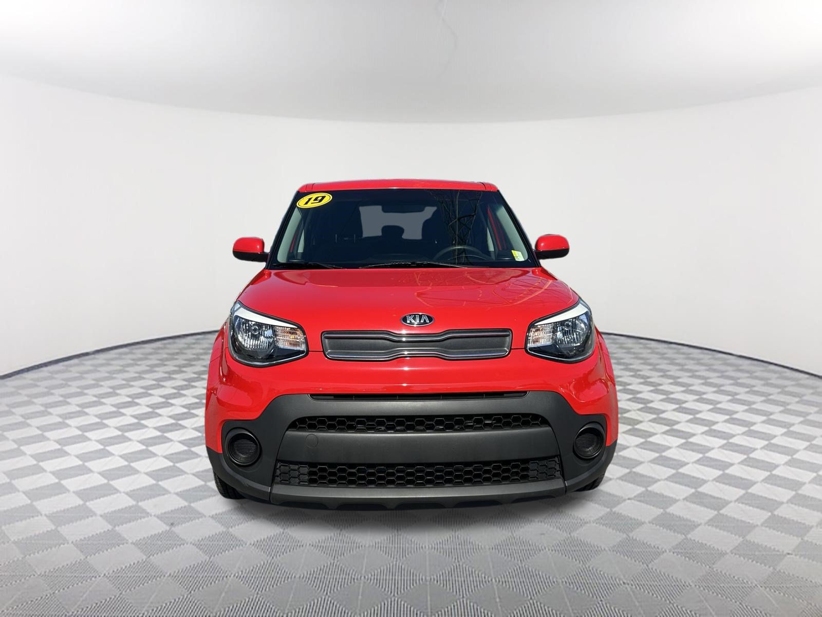 Used 2019 Kia Soul FWD image 2