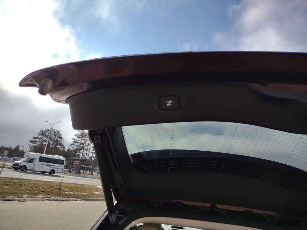 Used 2022 Ford Edge Titanium w/ Class II Trailer Tow Package image 38