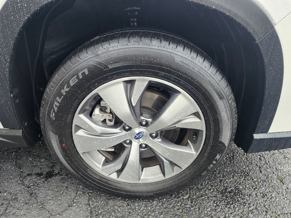 Certified 2025 Subaru Ascent Premium image 9