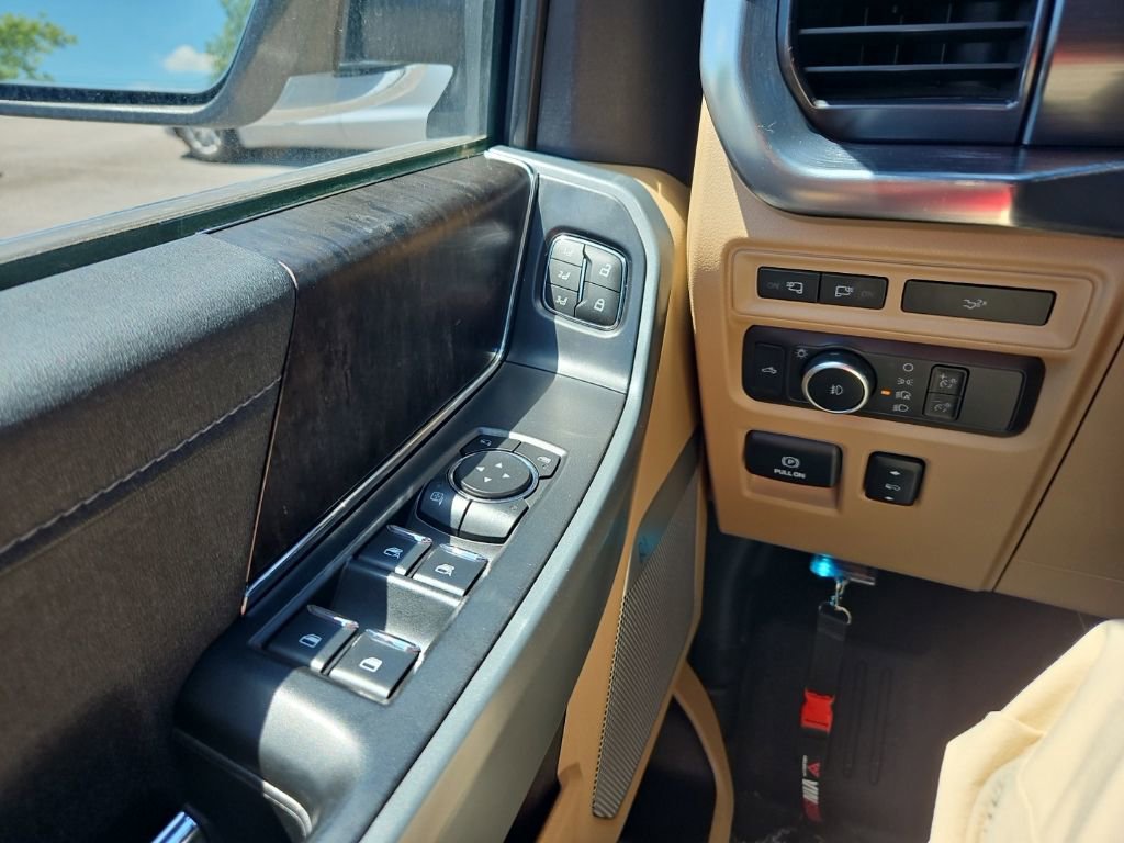 Used 2022 Ford F150 Lariat AWD/4WD image 22