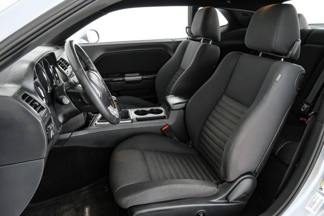Used 2013 Dodge Challenger R/T RWD image 29