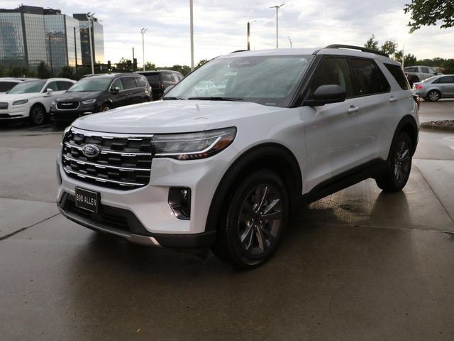 New 2026 Ford Explorer Active w/ Active Comfort Package AWD/4WD image 3