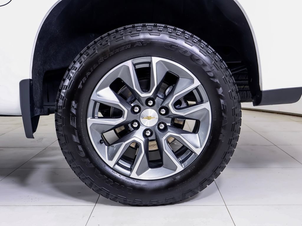 Used 2025 Chevrolet Silverado 1500 LT w/ Protection Package AWD/4WD image 21