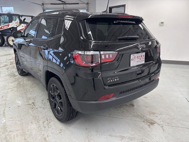 New 2026 Jeep Compass Latitude AWD/4WD image 6