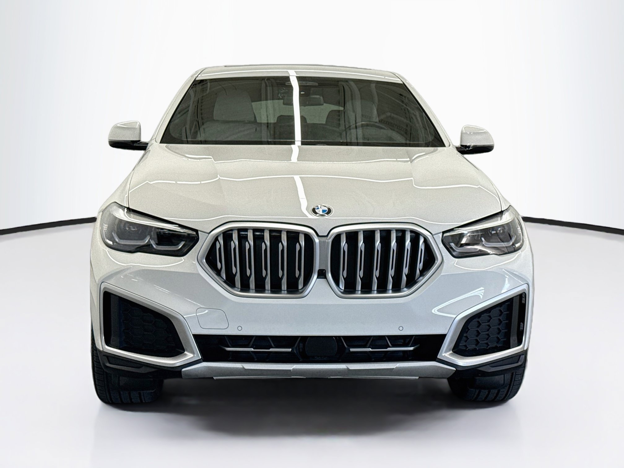Used 2023 BMW X6 xDrive40i AWD/4WD image 2