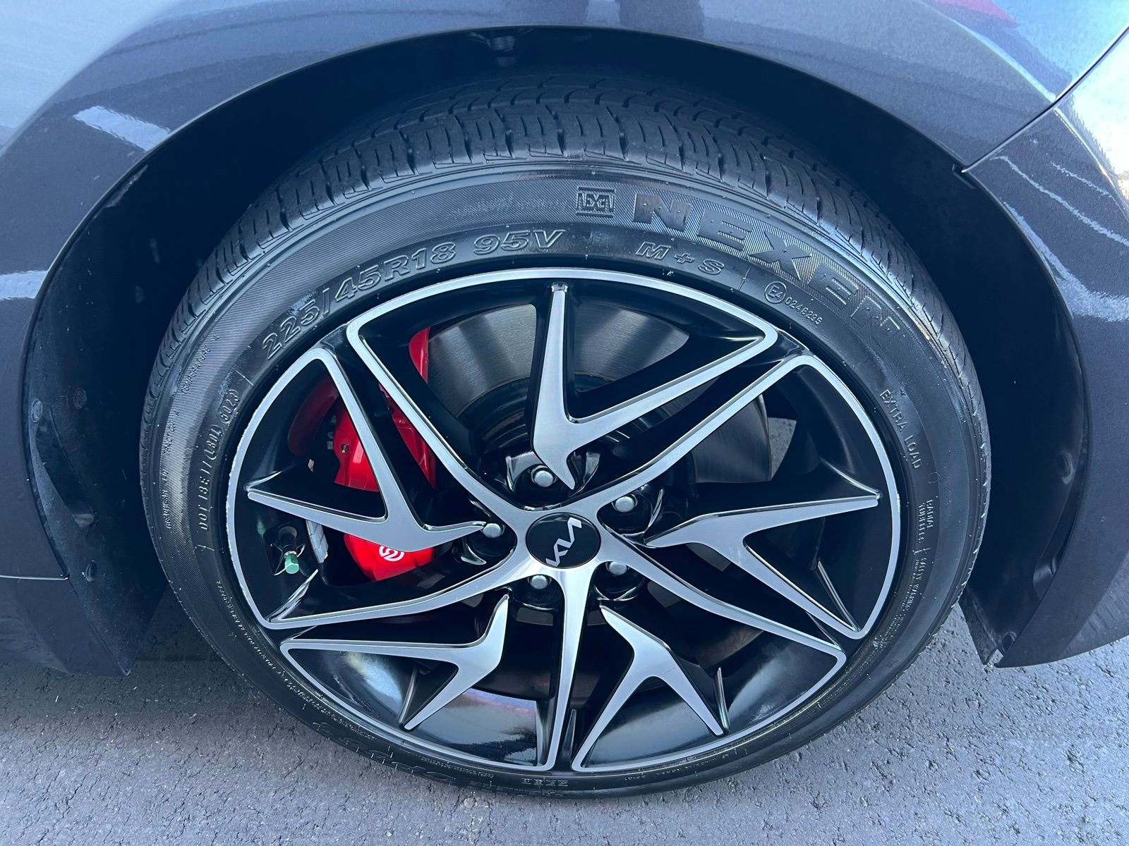 Used 2023 Kia Stinger GT-Line w/ Sun & Sound Package image 13