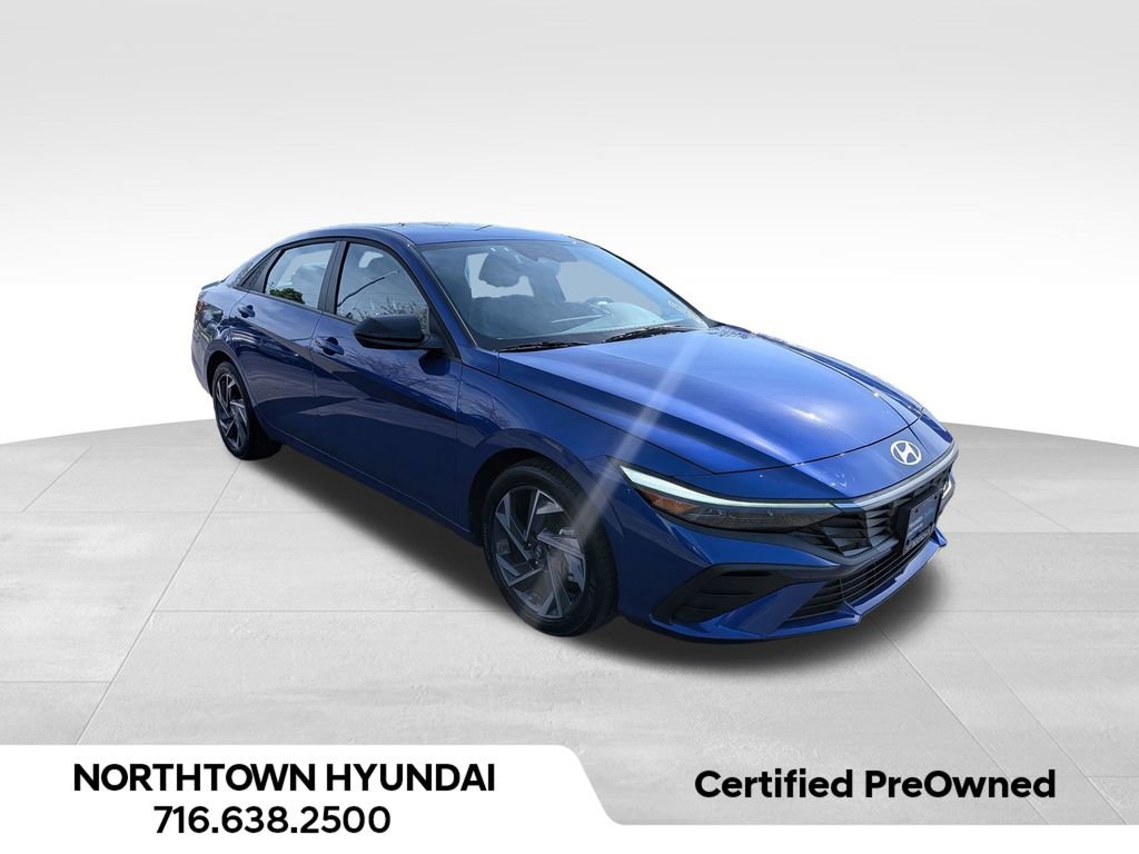 Used 2025 Hyundai Elantra Sport FWD image 11