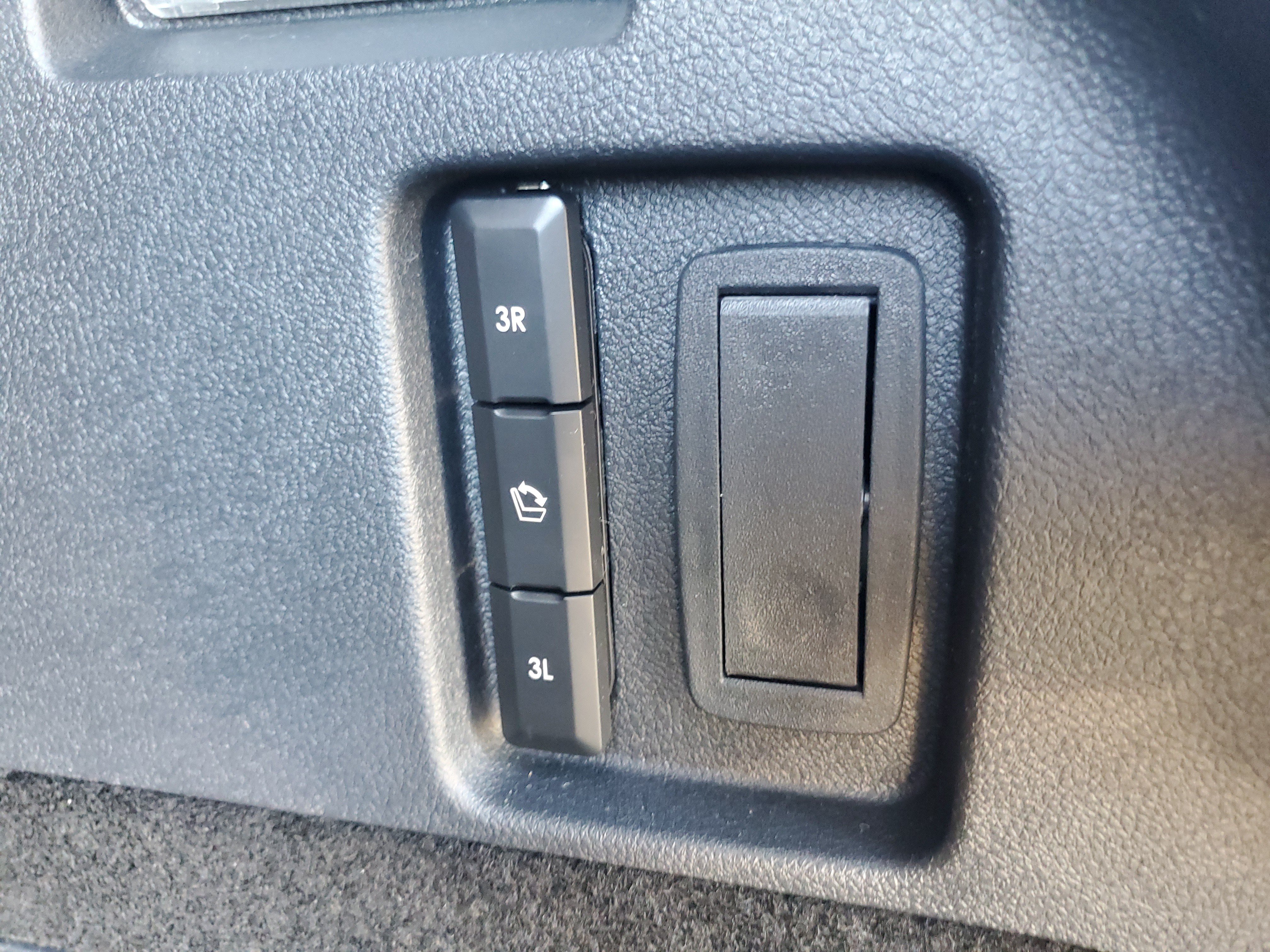 New 2026 Lincoln Aviator Reserve AWD/4WD image 29