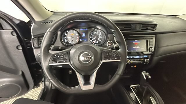 Used 2020 Nissan Rogue SV AWD/4WD image 14