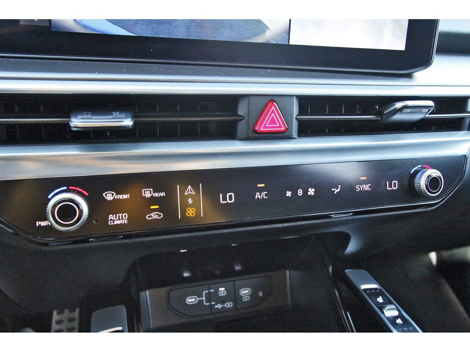 Used 2025 Kia Sorento SX image 29