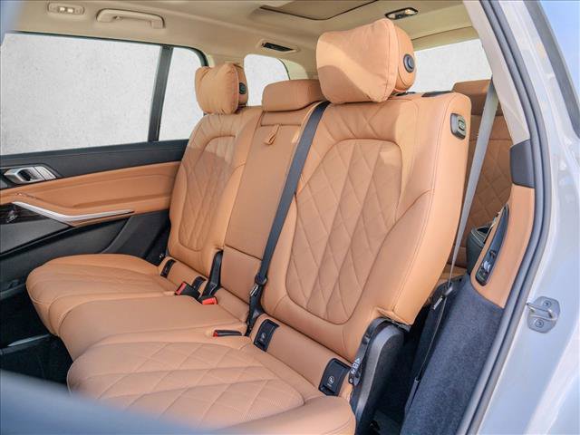 Used 2026 BMW X7 xDrive40i image 22