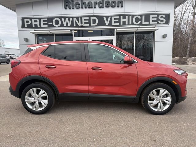 Certified 2024 Buick Encore GX Preferred w/ Comfort Package FWD image 2