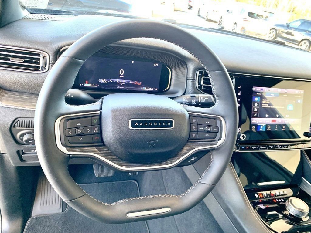 Used 2024 Jeep Wagoneer Series II w/ Flexible Seating Group AWD/4WD image 34