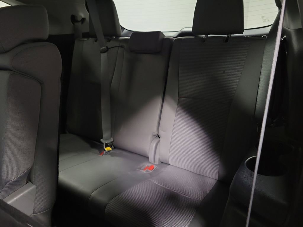 Used 2023 Toyota Highlander LE image 23