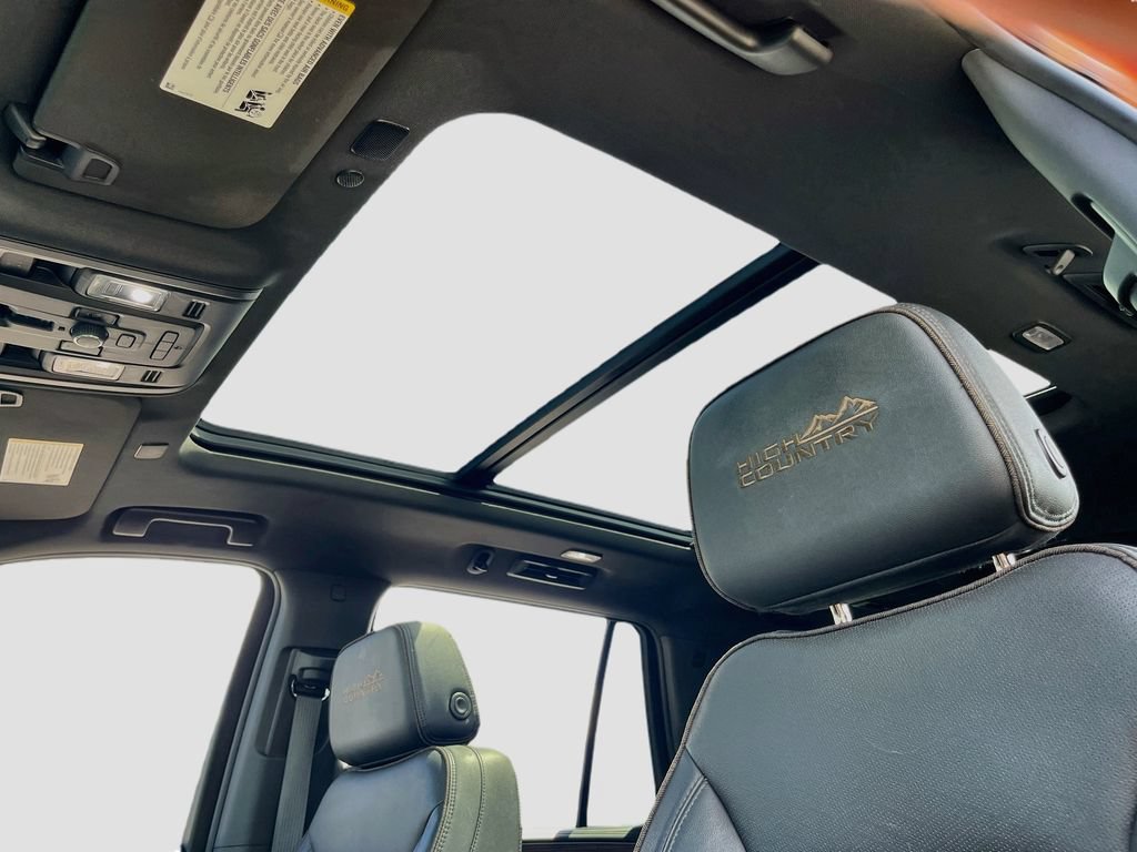 Used 2024 Chevrolet Tahoe High Country AWD/4WD image 22