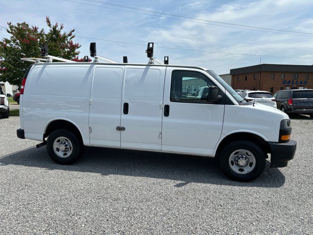 Used 2022 Chevrolet Express 2500 w/ Driver Convenience Package RWD image 6