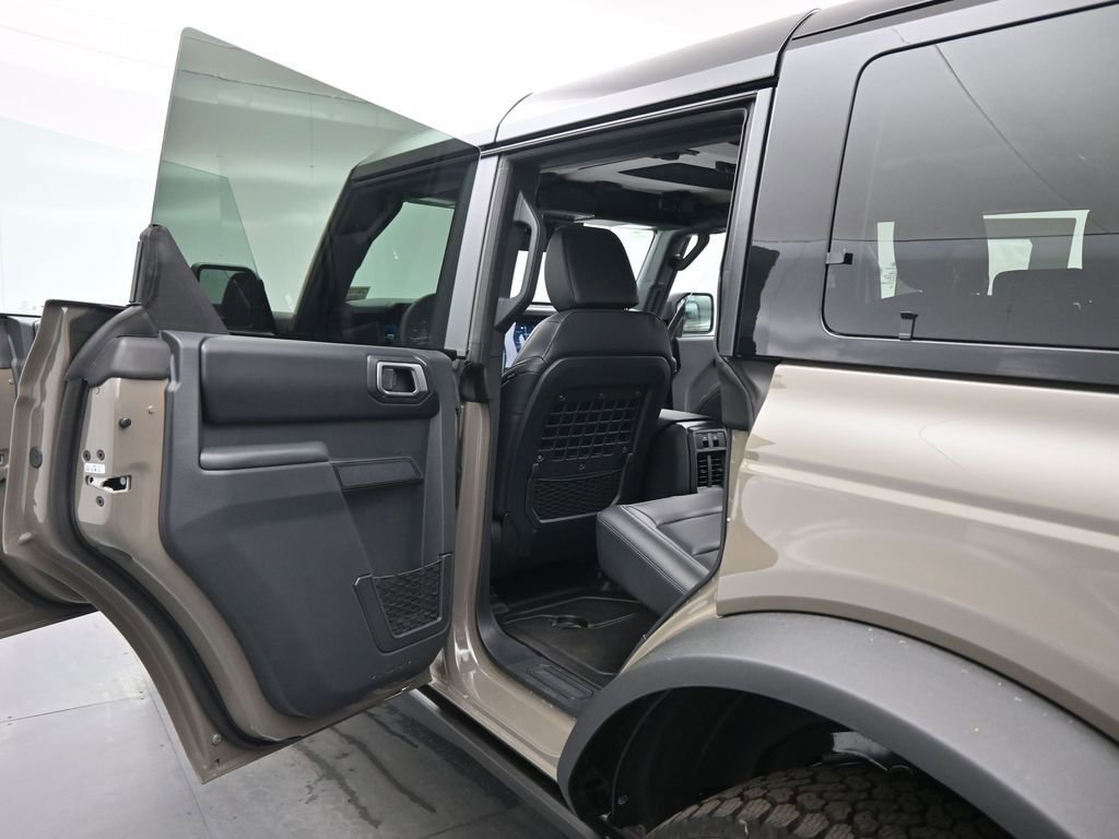 New 2026 Ford Bronco Badlands image 16