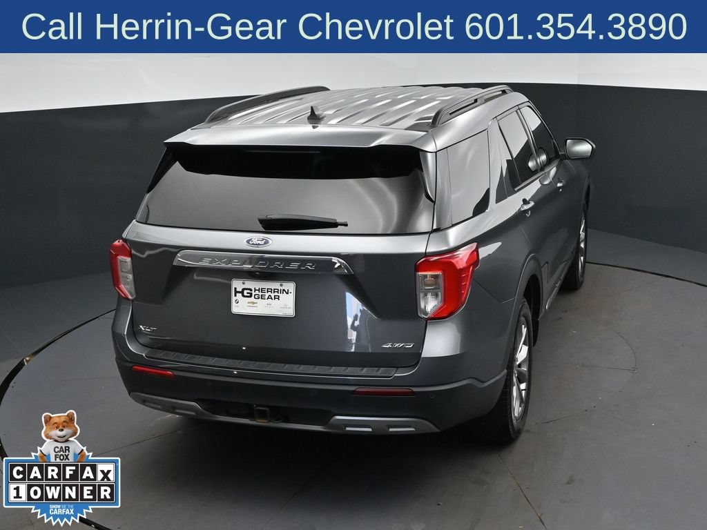 Used 2023 Ford Explorer XLT w/ Equipment Group 202A AWD/4WD image 34