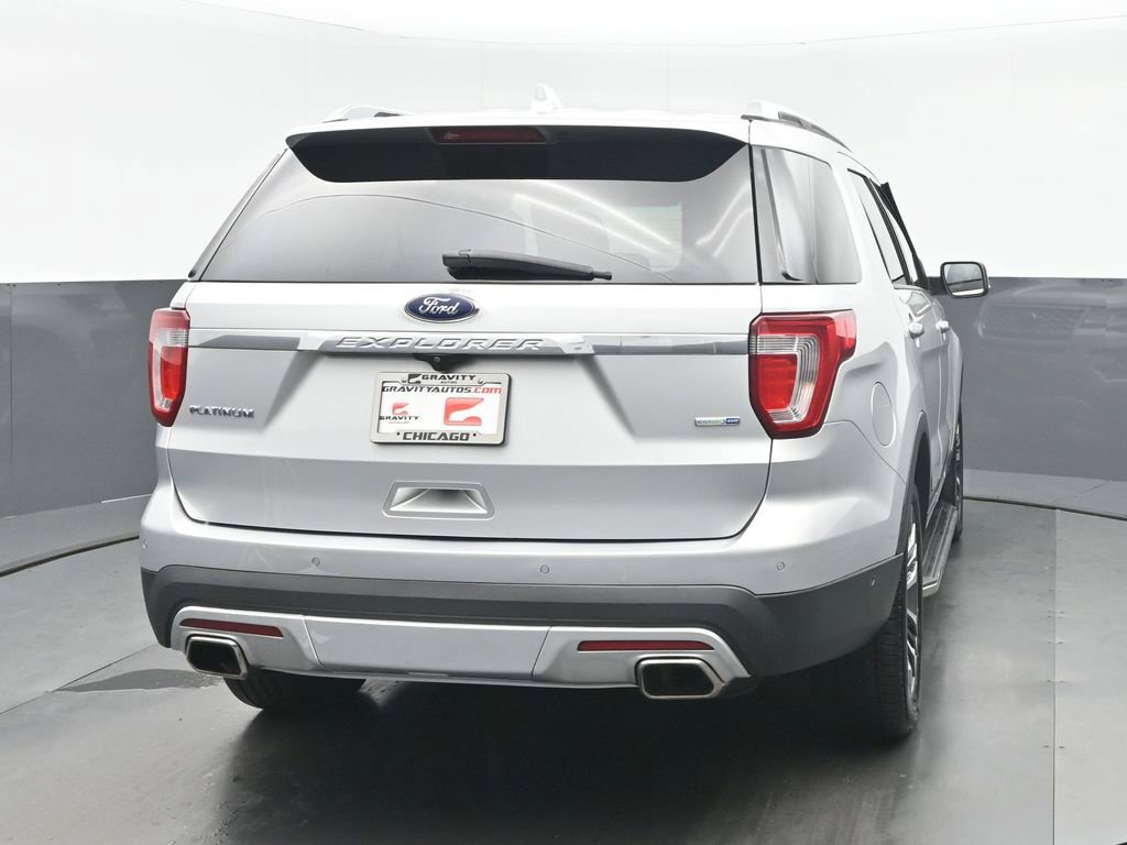 Used 2017 Ford Explorer Platinum AWD/4WD image 4