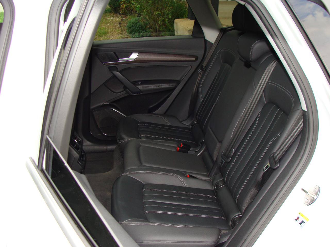 Used 2021 Audi Q5 e Premium Plus w/ Premium Plus Package AWD/4WD image 8