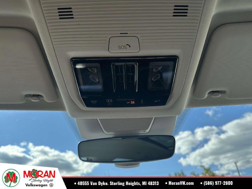 Certified 2026 Volkswagen Tiguan SE w/ Panoramic Sunroof Package FWD image 31