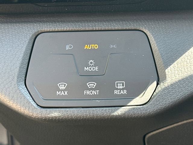 New 2025 Volkswagen ID.4 Pro image 31