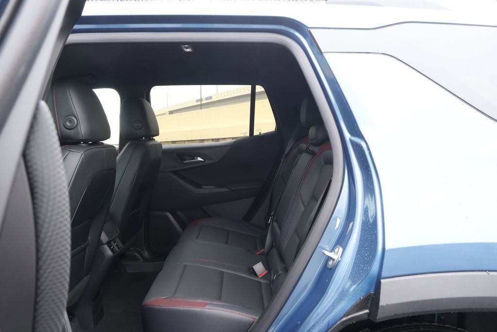 New 2026 Chevrolet Equinox RS w/ Safety and Technology Package image 36