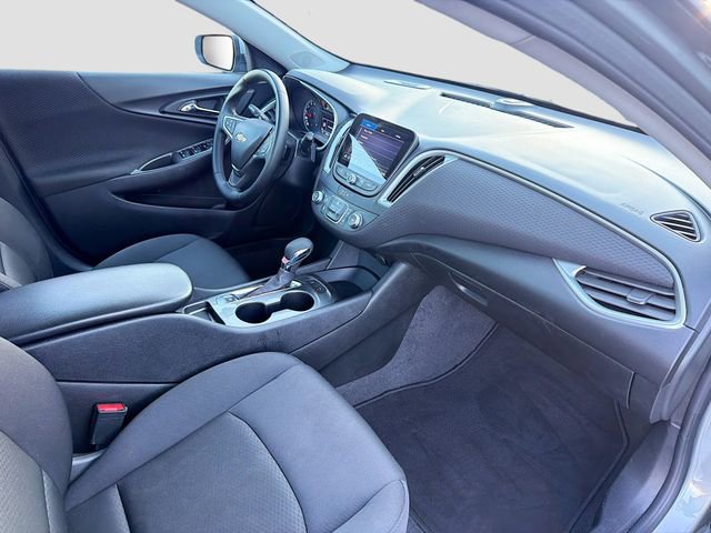 Used 2024 Chevrolet Malibu RS FWD image 13