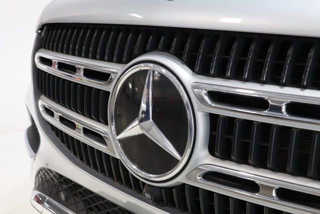 Used 2024 Mercedes-Benz GLE 450e 4MATIC image 10