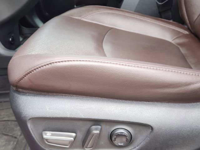 Certified 2024 Toyota Sienna Platinum FWD image 22