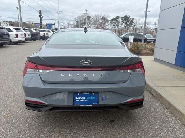 Certified 2022 Hyundai Elantra SEL w/ Convenience Package image 8