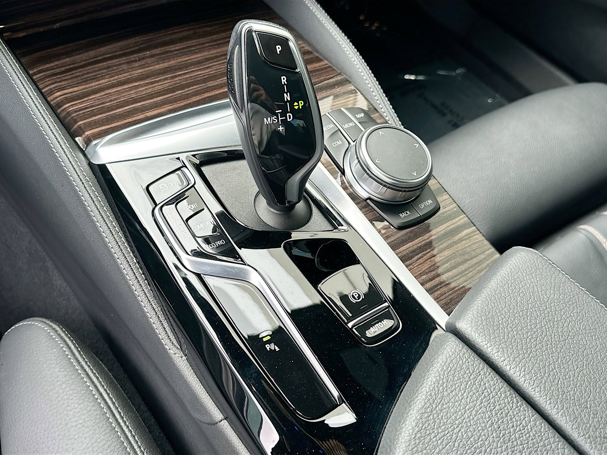 Used 2023 BMW M550i xDrive image 15