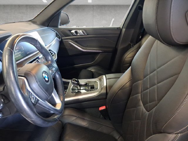 Used 2023 BMW X5 xDrive40i w/ Premium Package AWD/4WD image 24