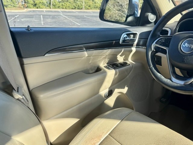 Used 2018 Jeep Grand Cherokee Limited w/ Luxury Group II image 19