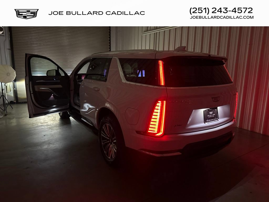 New 2026 Cadillac Escalade IQL Luxury w/ LPO, Floor Liner Package AWD/4WD image 47