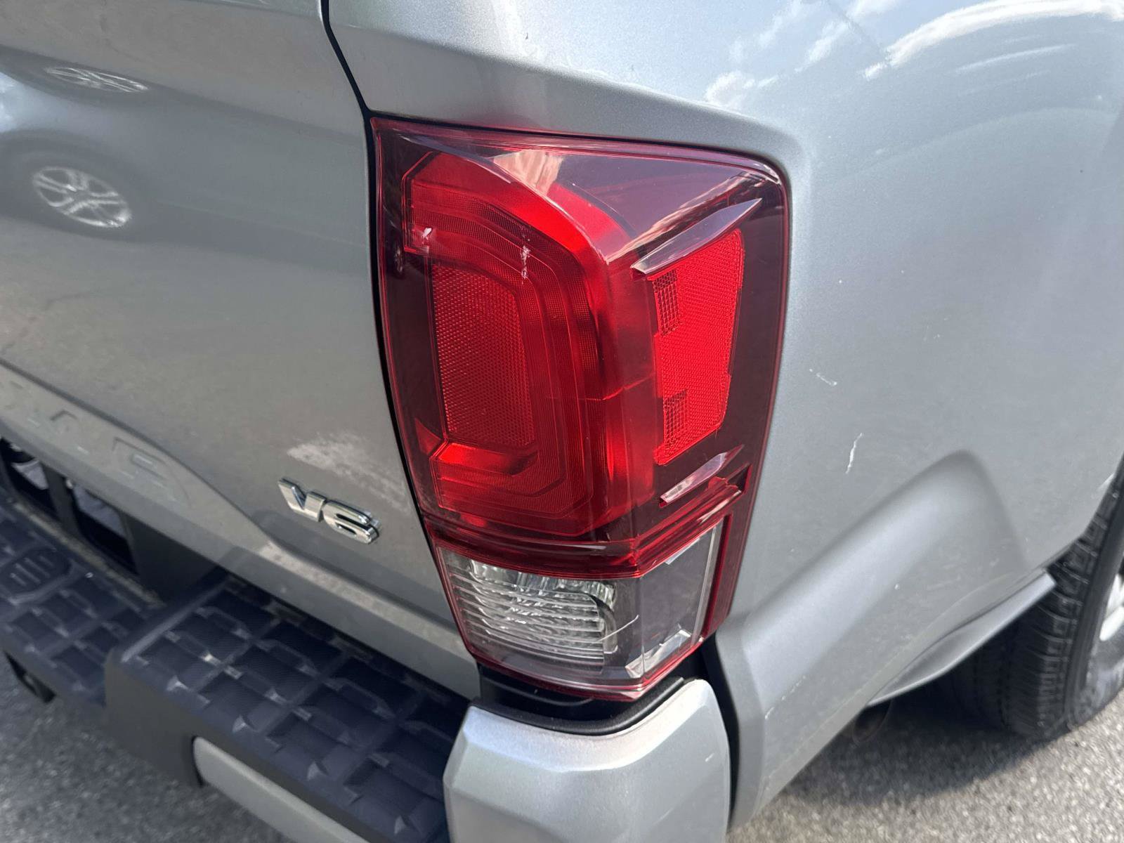 Certified 2023 Toyota Tacoma SR AWD/4WD image 10