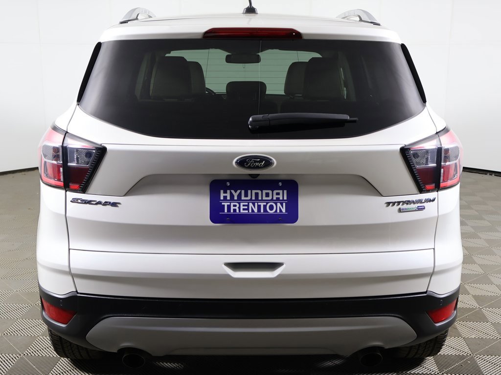 Used 2017 Ford Escape Titanium image 11