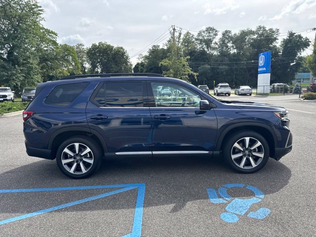 Used 2024 Honda Pilot Elite image 9