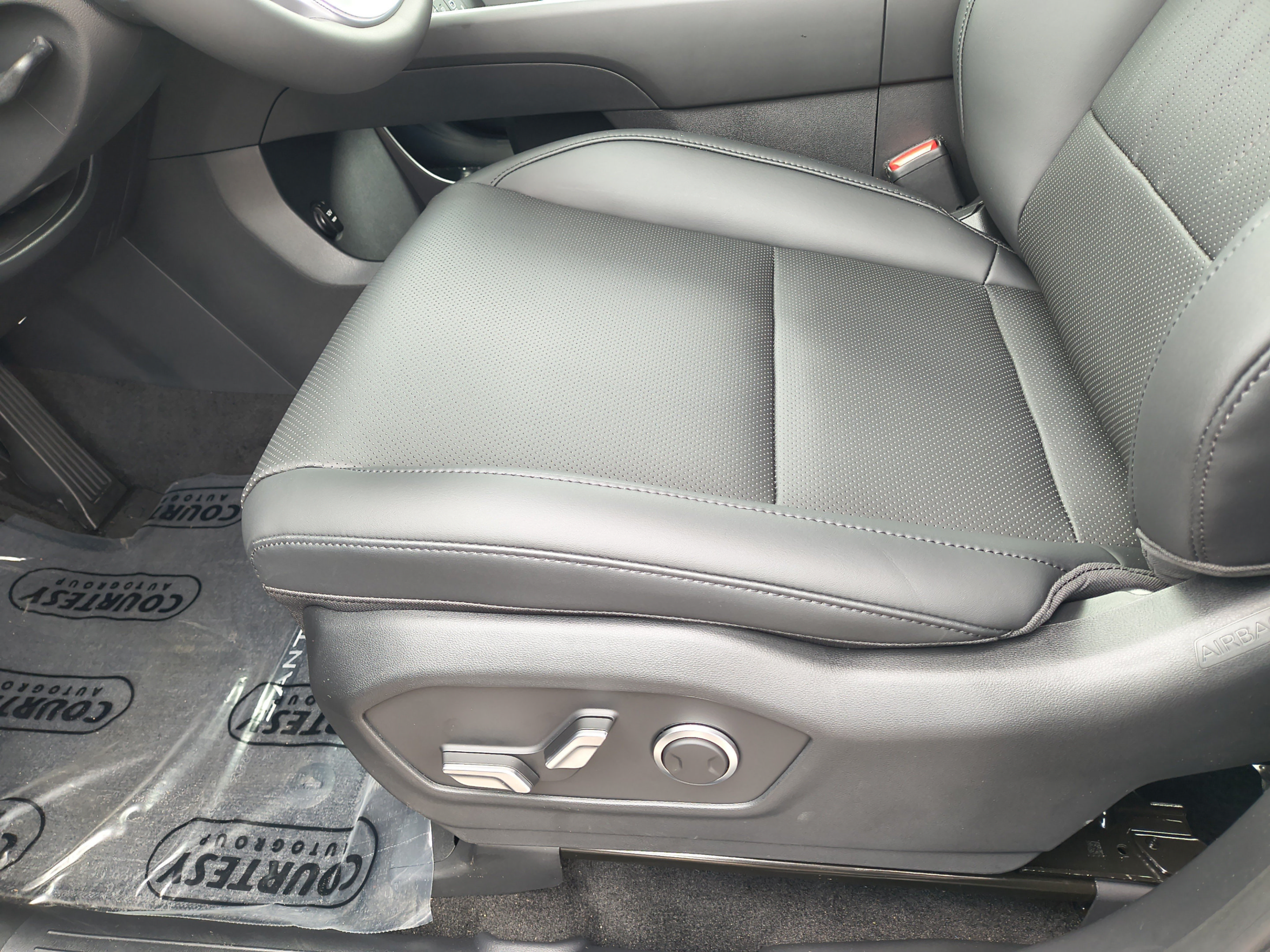 New 2027 Hyundai Santa Fe SEL FWD image 22