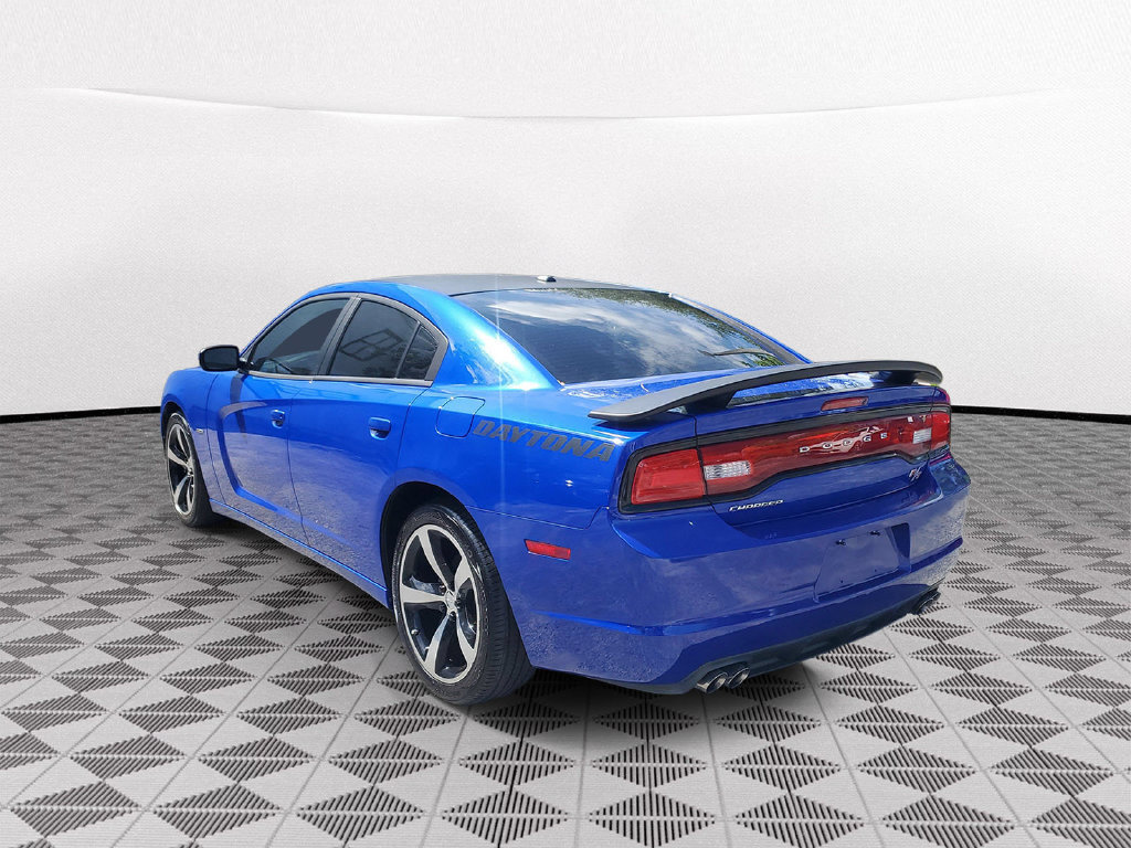 Used 2013 Dodge Charger R/T RWD image 4