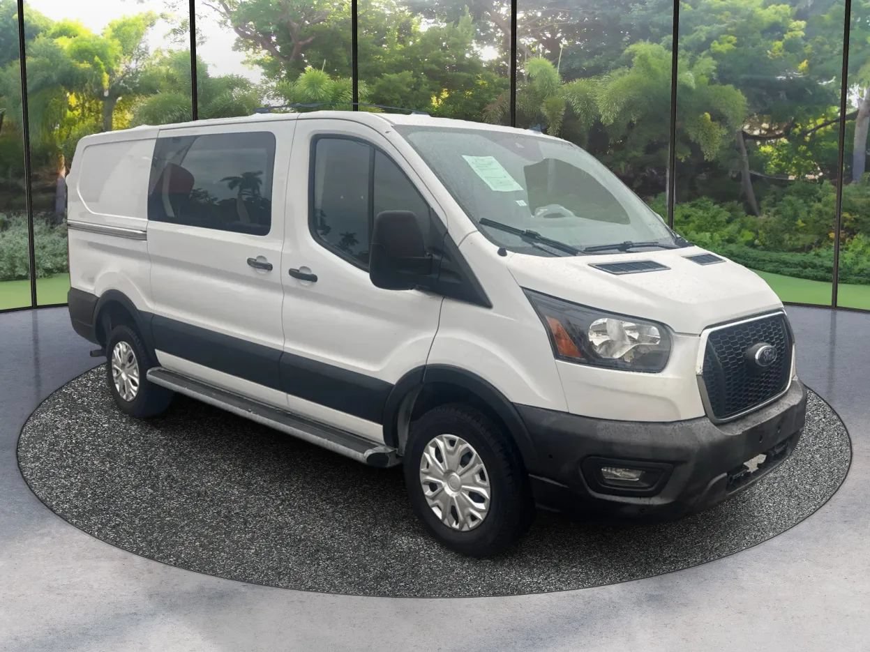 Used 2023 Ford Transit 250 Low Roof w/ Exterior Upgrade Package RWD image 3