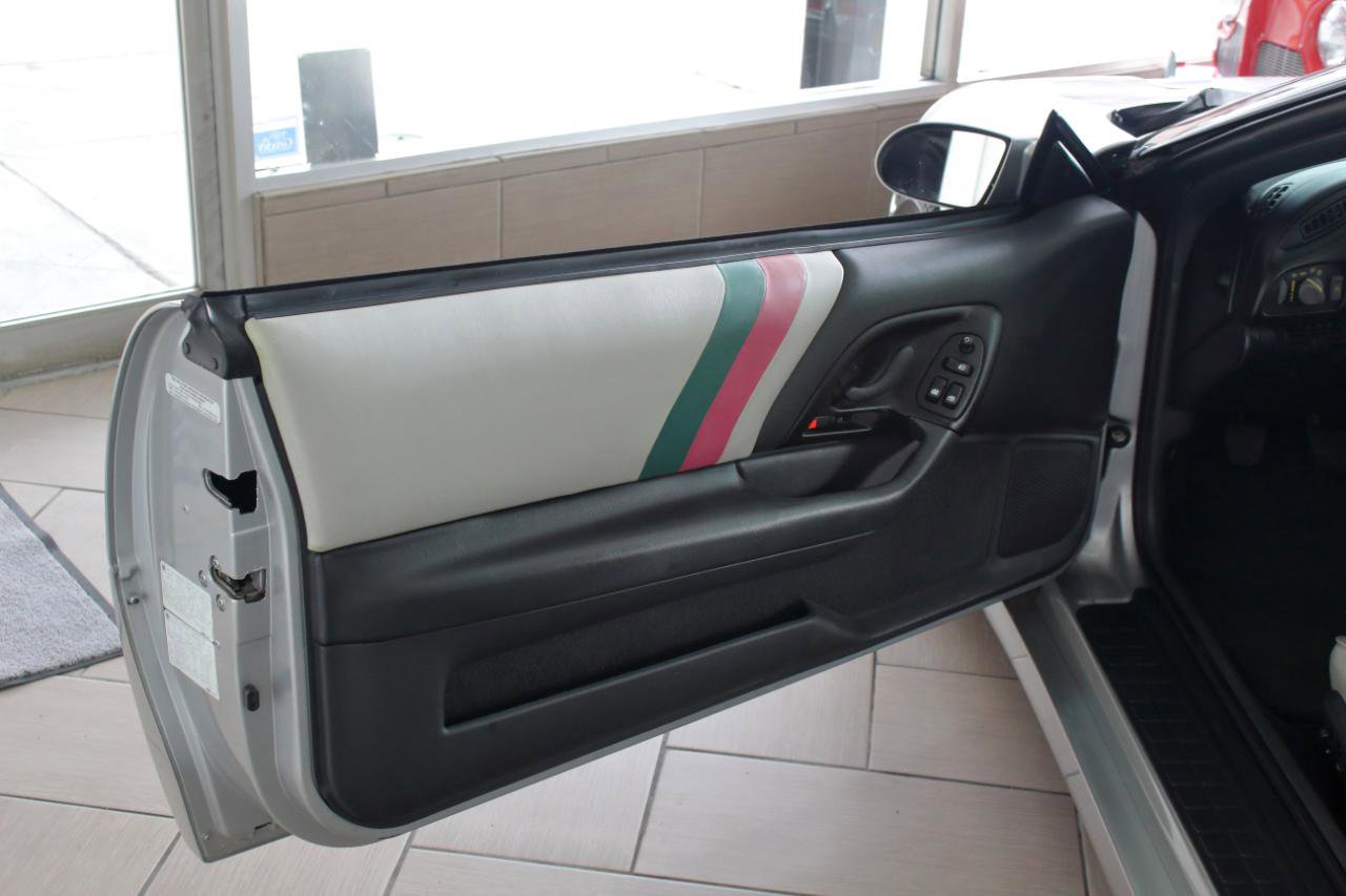 Used 1993 Chevrolet Camaro Z28 image 61