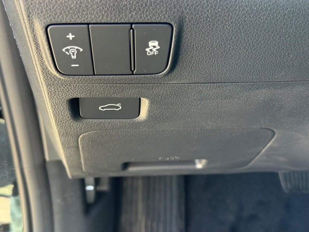 New 2026 Kia K5 LXS FWD image 23