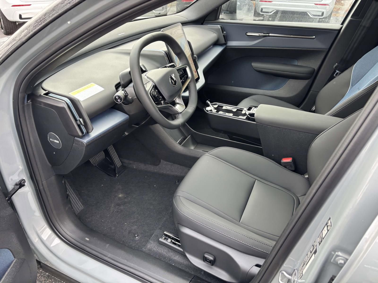 New 2026 Volvo EX30 Cross Country Ultra w/ Protection Package Premier image 22