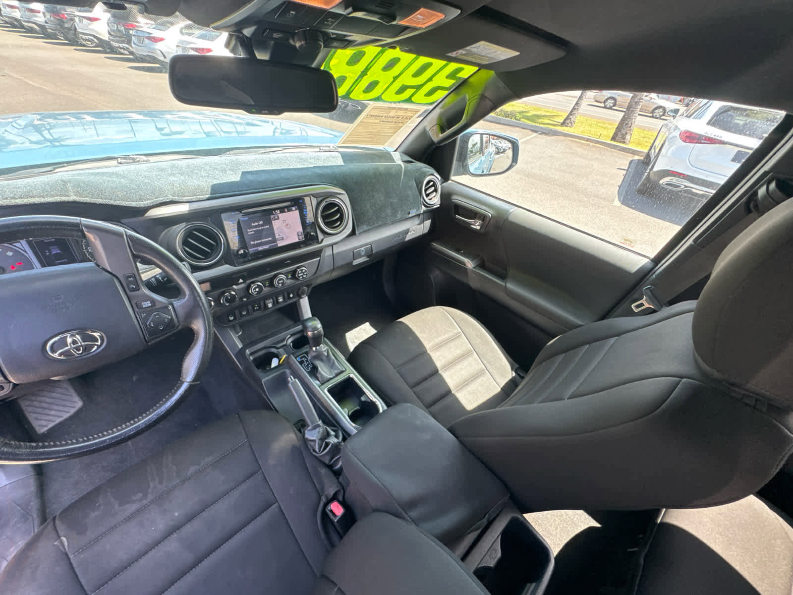 Used 2019 Toyota Tacoma TRD Off-Road AWD/4WD image 17