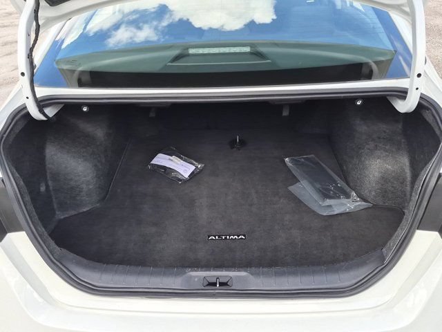 Used 2025 Nissan Altima 2.5 SV FWD image 28