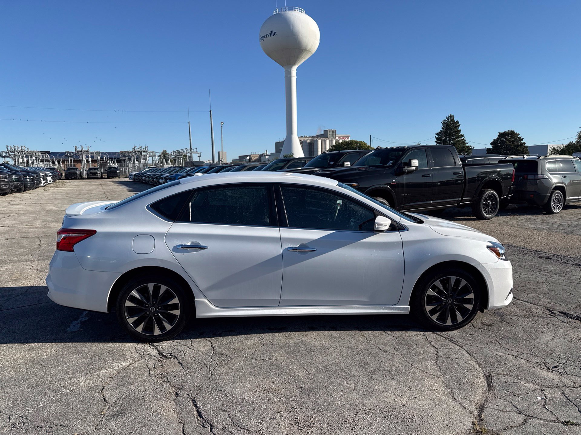 Used 2016 Nissan Sentra SR w/ Driver's Assist Package FWD image 5