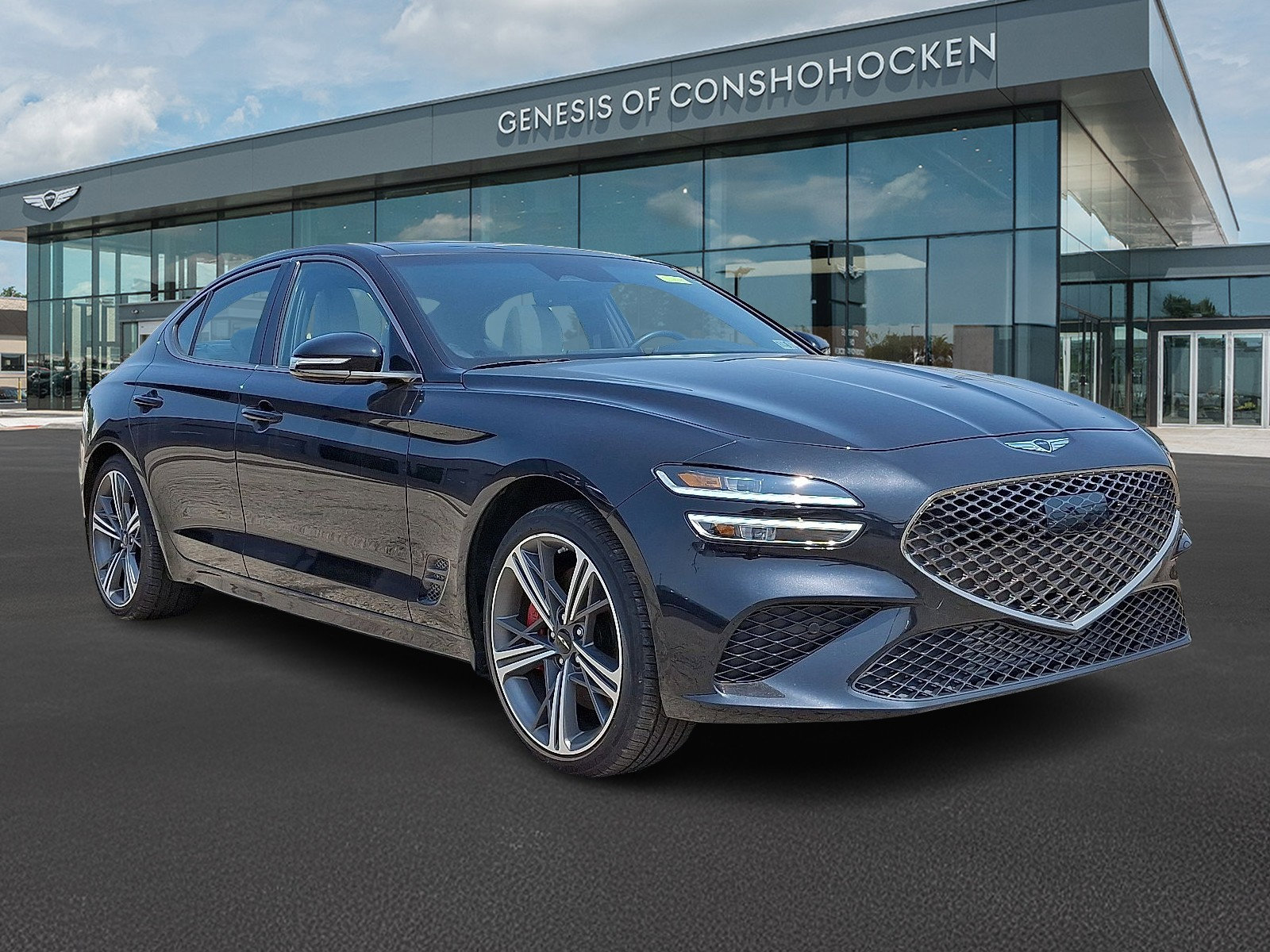 Used 2025 Genesis G70 3.3T Advanced image 3